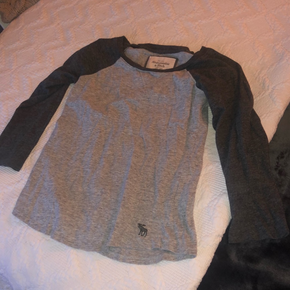 A&F baseball tee